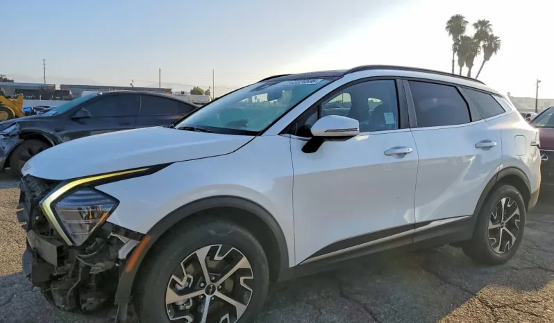 
								KIA Sportage full									