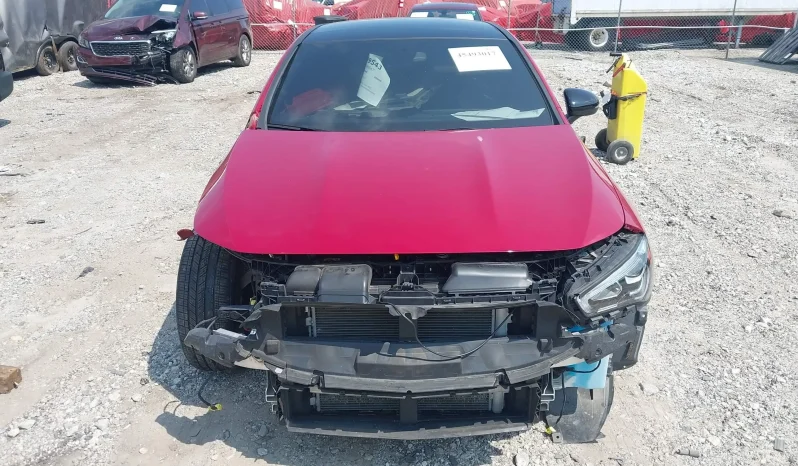 
								Mercedes-Benz Cla 250 Coupe full									