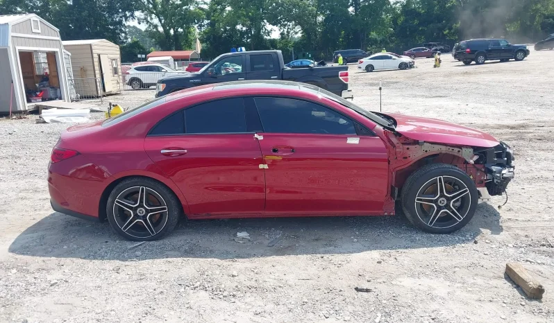 
								Mercedes-Benz Cla 250 Coupe full									