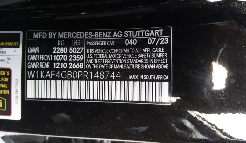 
								Mercedes-Benz C 300 full									