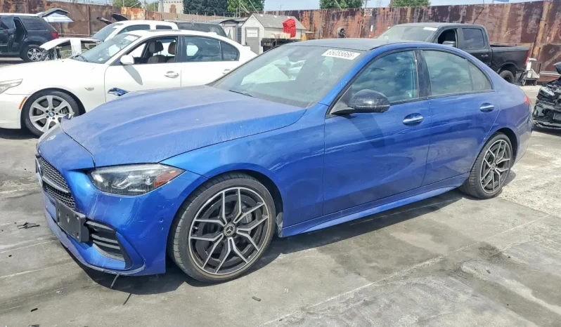 
								Mercedes-Benz C-Class full									