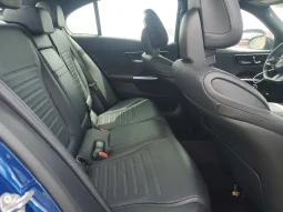 
										Mercedes-Benz C-Class full									