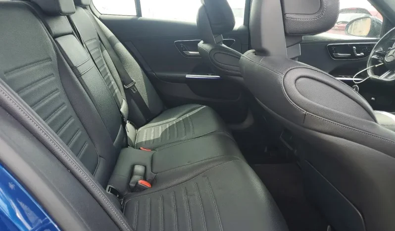 
								Mercedes-Benz C-Class full									