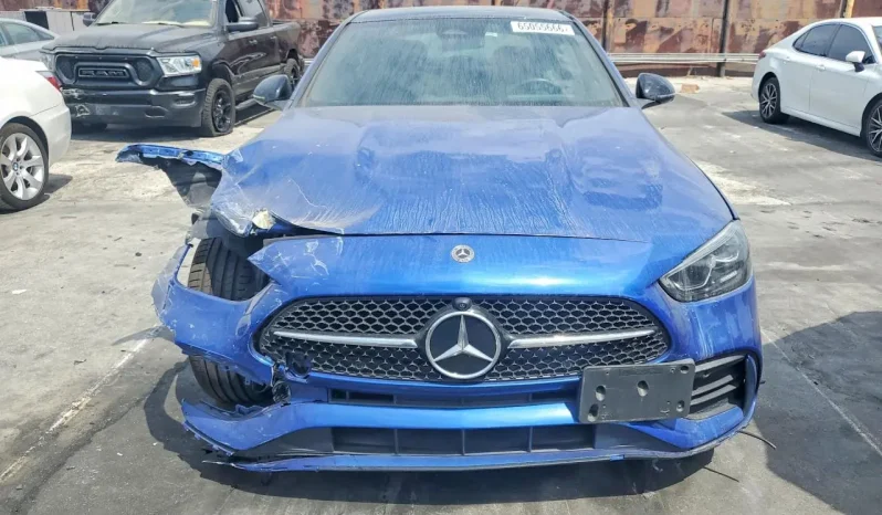 
								Mercedes-Benz C-Class full									