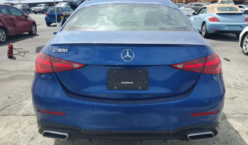 
								Mercedes-Benz C-Class full									
