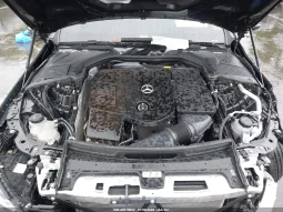 
										Mercedes-Benz C 300 full									
