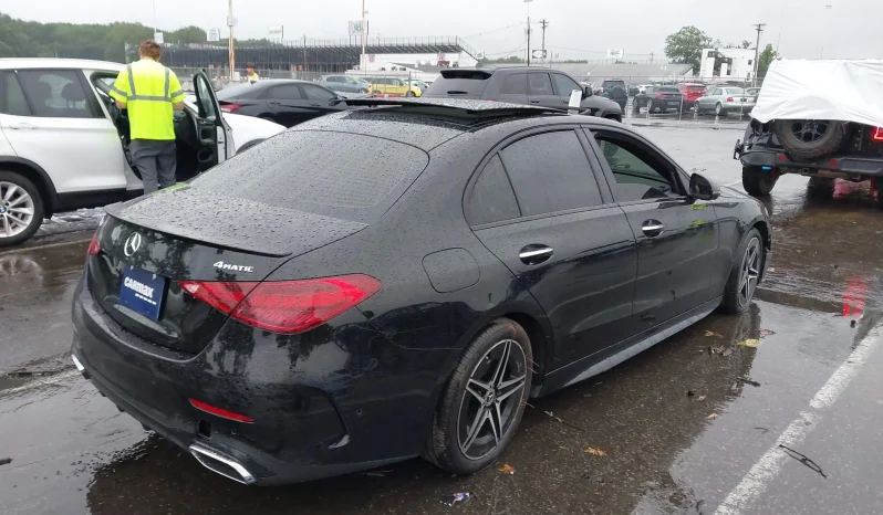 
								Mercedes-Benz C 300 full									