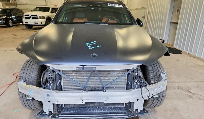 
								Mercedes-Benz GLC 300 full									