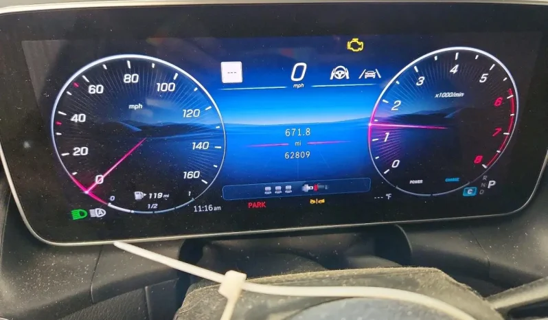 
								Mercedes-Benz GLC 300 full									