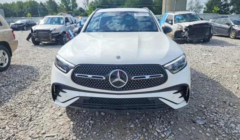
								Mercedes-Benz GLC 300 full									