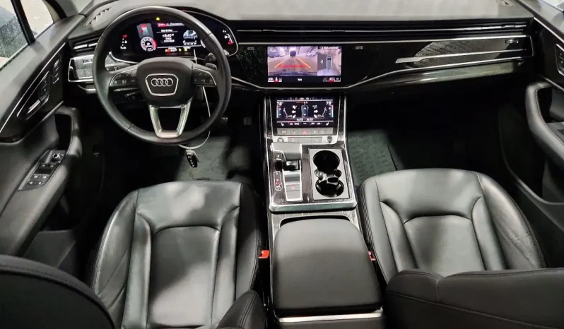 
								Audi Q7 full									