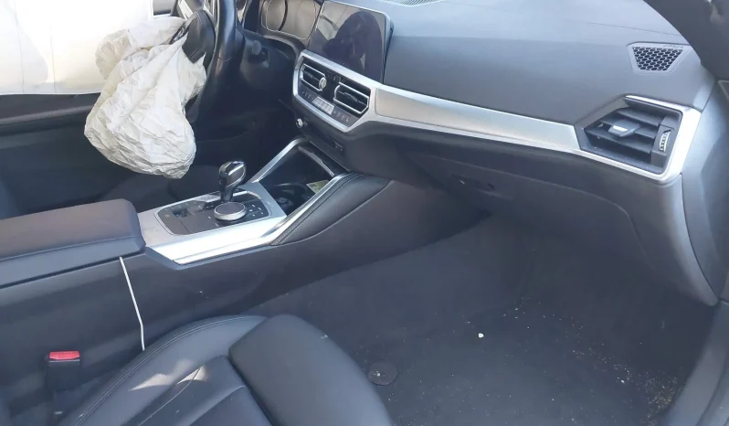 
								BMW 4 Series full									