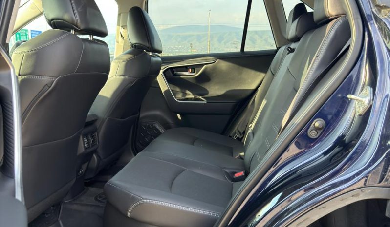 
								2022 Toyota RAV4 Hybrid Limited full									