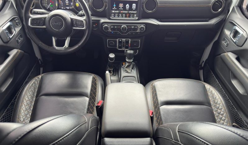 
								2021 Jeep Wrangler Unlimited Sahara High Altitude full									