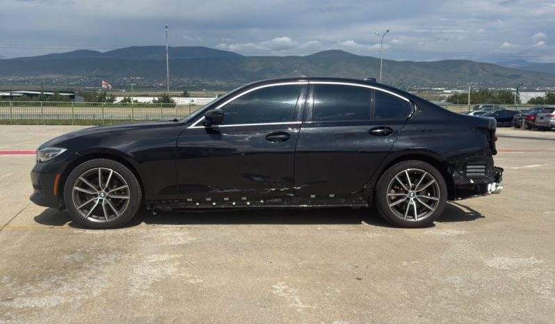 
								2022 BMW 3 Series 330i xDrive full									
