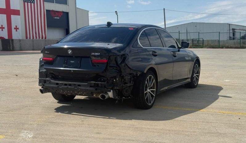 
								2022 BMW 3 Series 330i xDrive full									