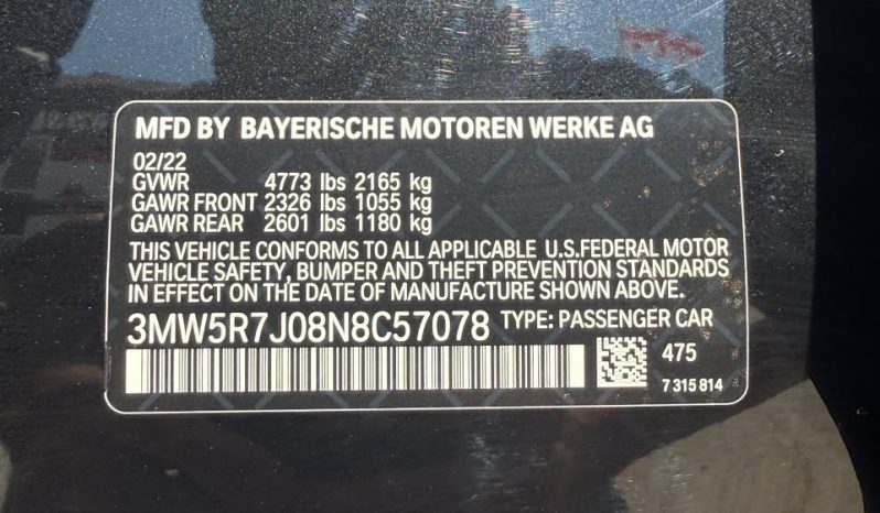 
								2022 BMW 3 Series 330i xDrive full									