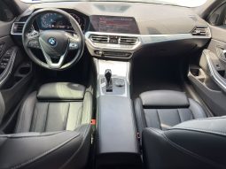 
										2022 BMW 3 Series 330i xDrive full									