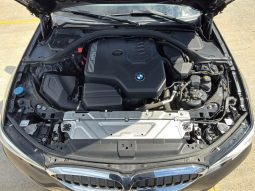 
										2022 BMW 3 Series 330i xDrive full									