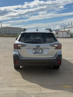 
										2021 Subaru Outback Premium full									