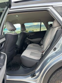 
										2021 Subaru Outback Premium full									