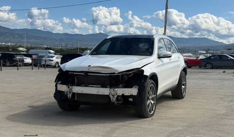 
								2020 Mercedes-Benz GLC 300 full									