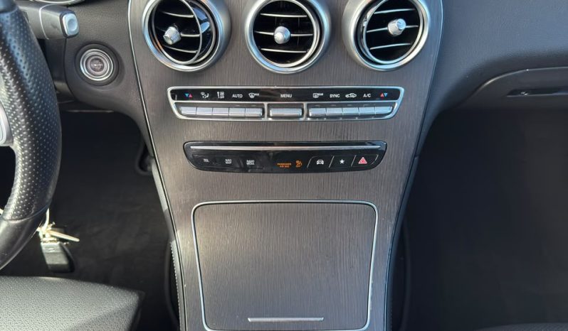 
								2020 Mercedes-Benz GLC 300 full									