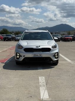 
										Kia Niro full									