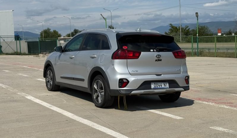 
								Kia Niro full									