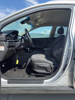 
										Kia Niro full									