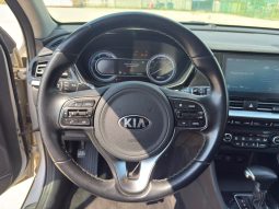 
										Kia Niro full									