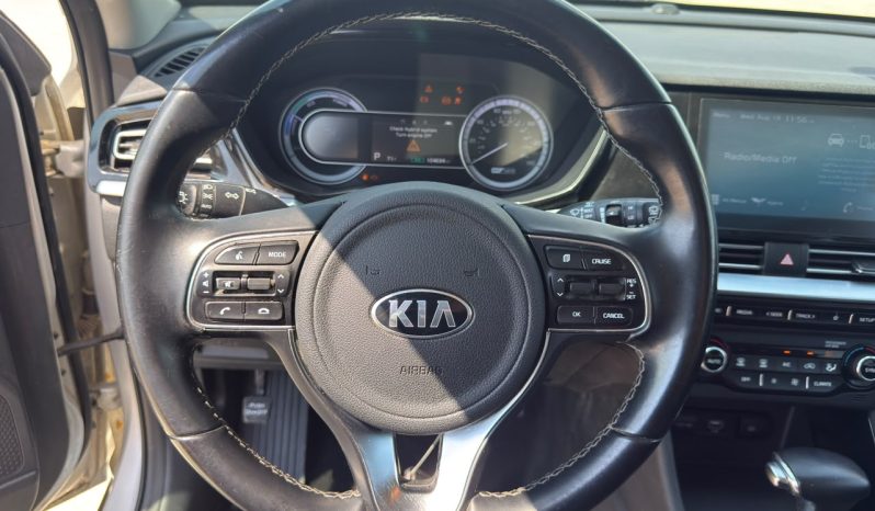 
								Kia Niro full									
