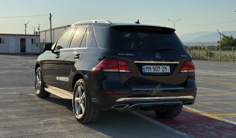 
								2016 Mercedes-Benz GLE 300D, 4Matic full									
