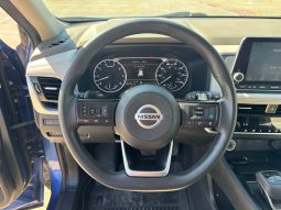 
										2021 Nissan Rogue SV full									