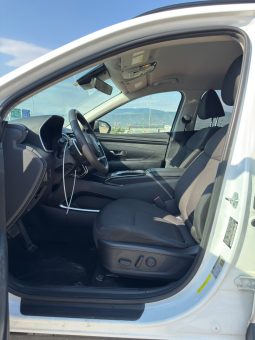 
										2022 Hyundai Tucson Blue full									