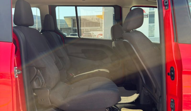 
								2016 Ford Transit Connect XLT full									