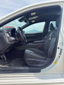 
										2025 Toyota Camry SE full									