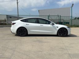 
										Tesla MODEL 3 full									
