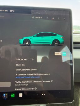 
										Tesla MODEL 3 full									
