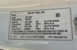 
										Tesla MODEL 3 full									