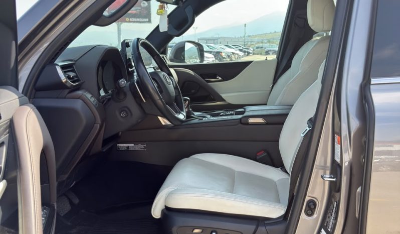 
								2022 Lexus LX, 600 Base full									