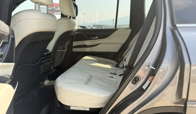 
								2022 Lexus LX, 600 Base full									