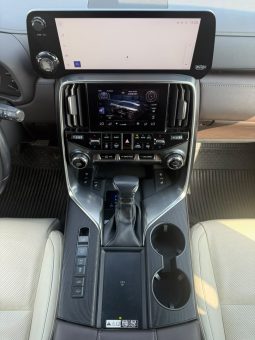 
										2022 Lexus LX, 600 Base full									