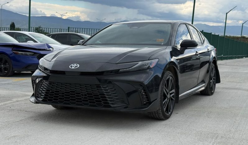
								Toyota Camry full									