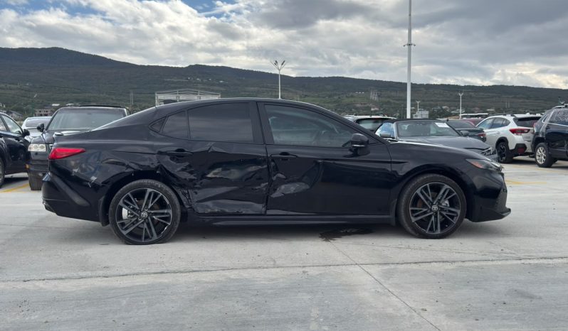 
								Toyota Camry full									