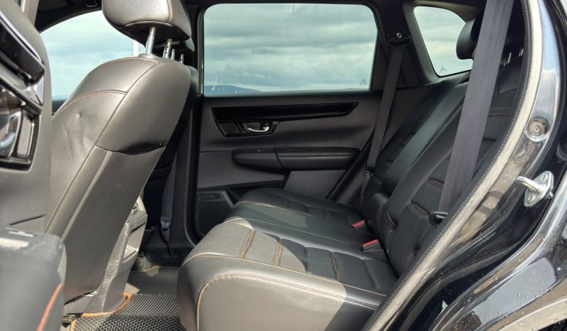 
								Honda CR-V Touring full									