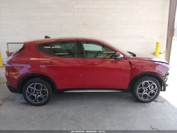 
										Alfa Romeo Tonale full									