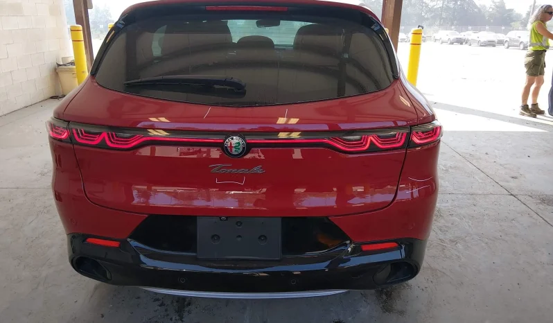 
								Alfa Romeo Tonale full									