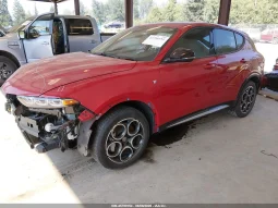 
										Alfa Romeo Tonale full									