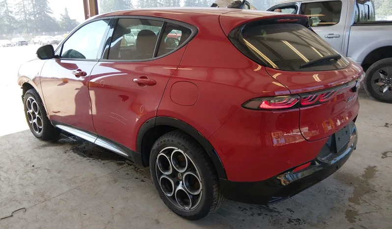 
								Alfa Romeo Tonale full									